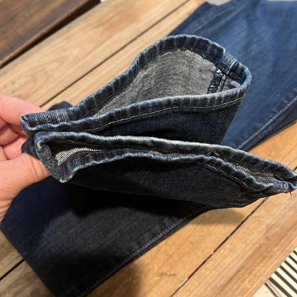 Hudson Jeans 
Beth Mid-Rise Baby Boot in
Obscurity - Picture 12 of 12